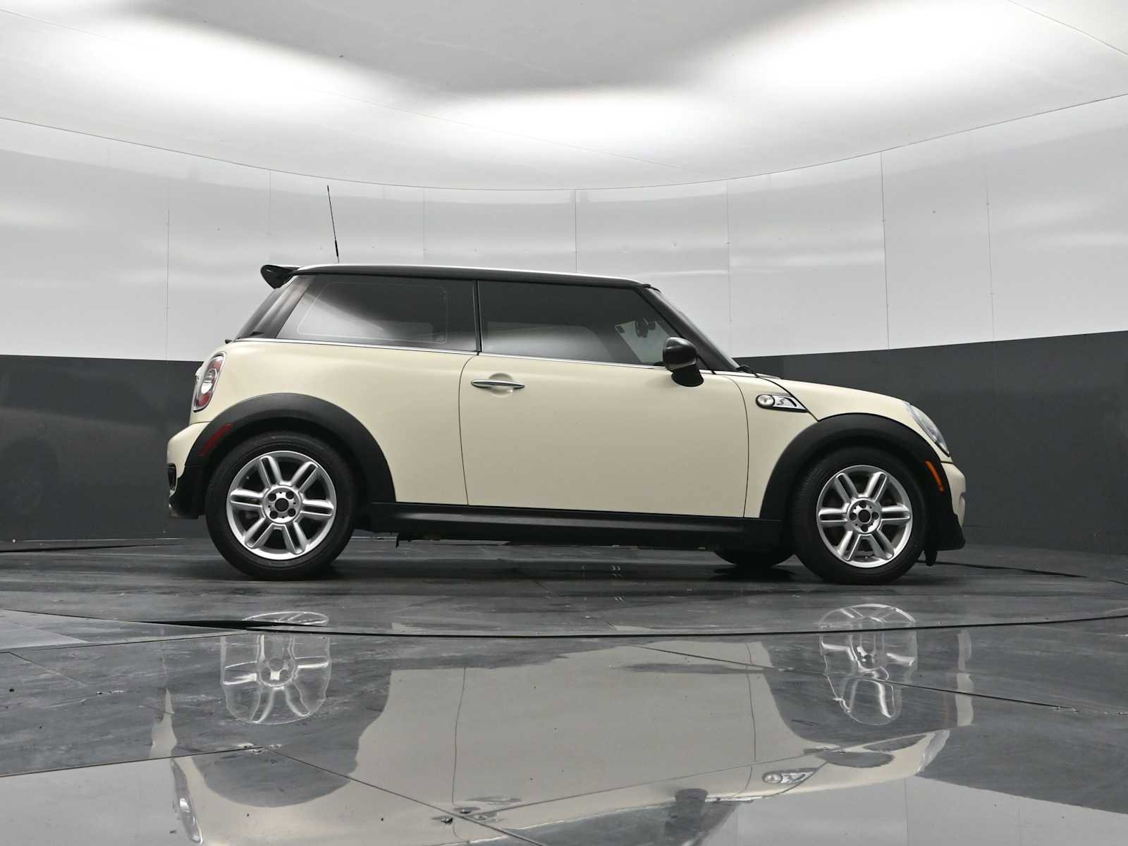 Used 2012 MINI Cooper S image 28