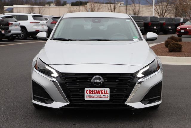 Used 2023 Nissan Altima 2.5 SV image 6