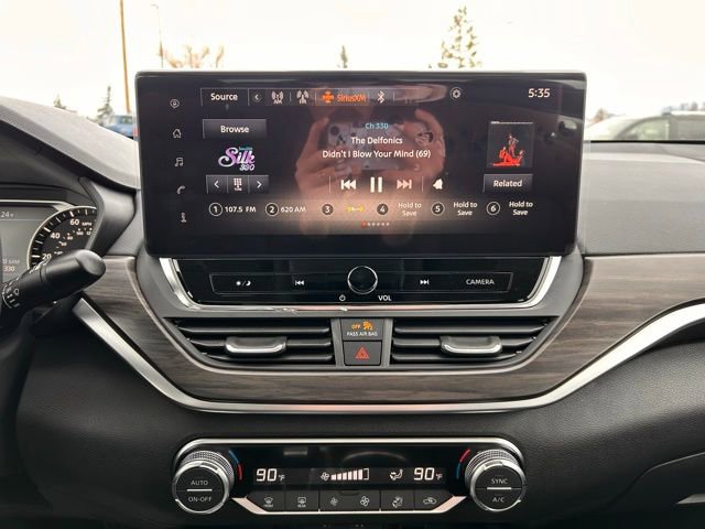 New 2025 Nissan Altima 2.5 SV w/ SV Special Edition Package image 15