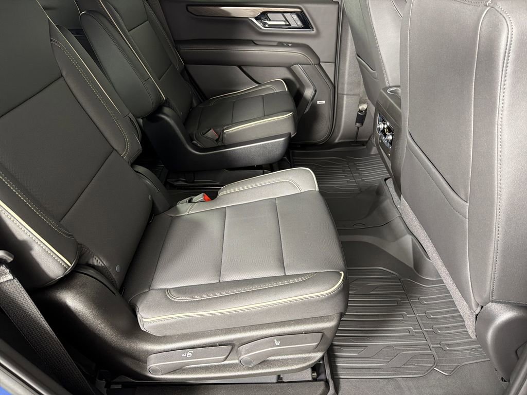 New 2026 GMC Yukon Elevation image 14