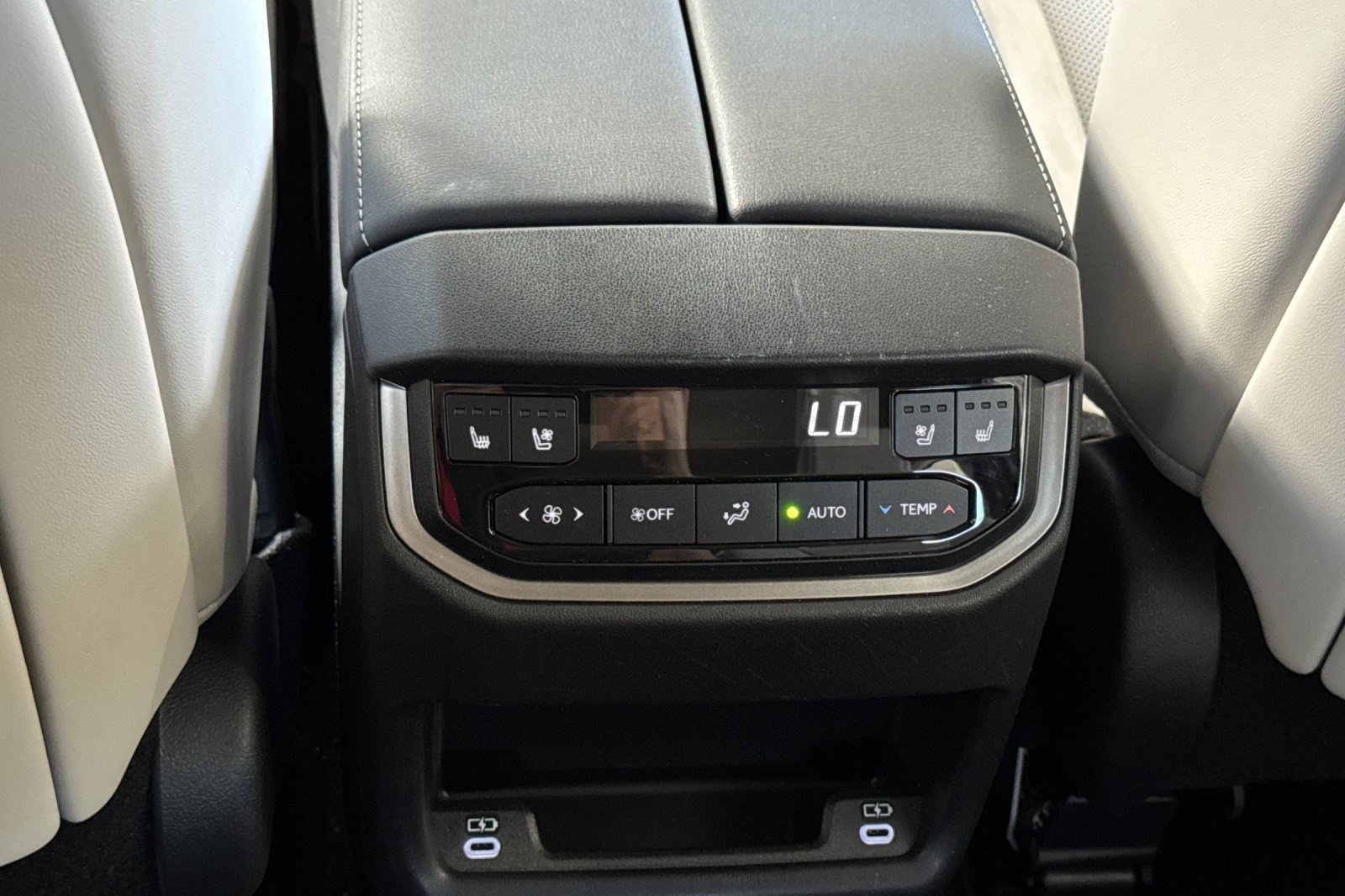 Certified 2026 Lexus TX 550h AWD Plug-In Hybrid w/ Technology Package image 16