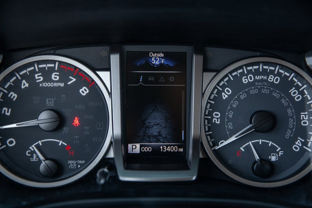 Used 2023 Toyota Tacoma SR5 w/ Technology Package image 18
