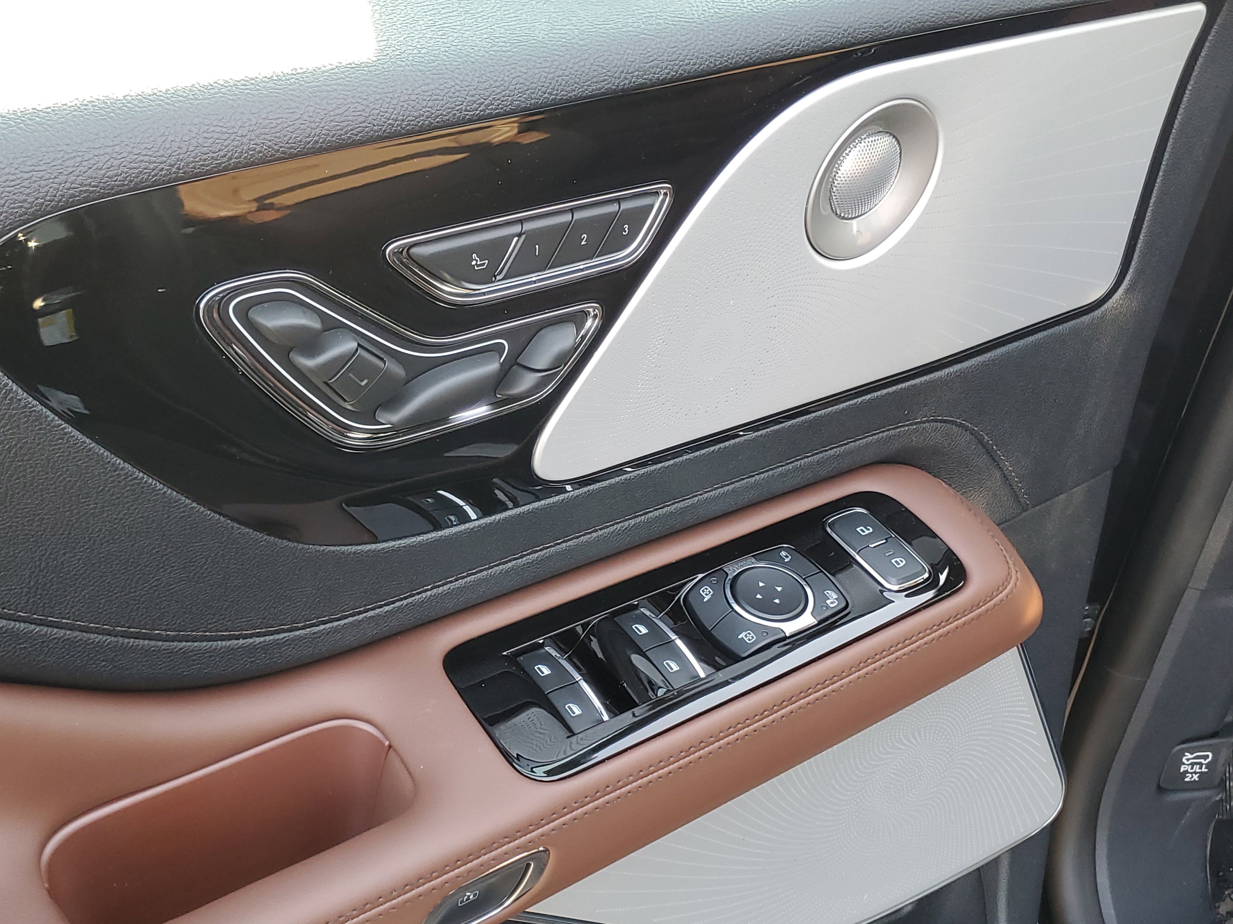 New 2026 Lincoln Aviator Reserve image 9