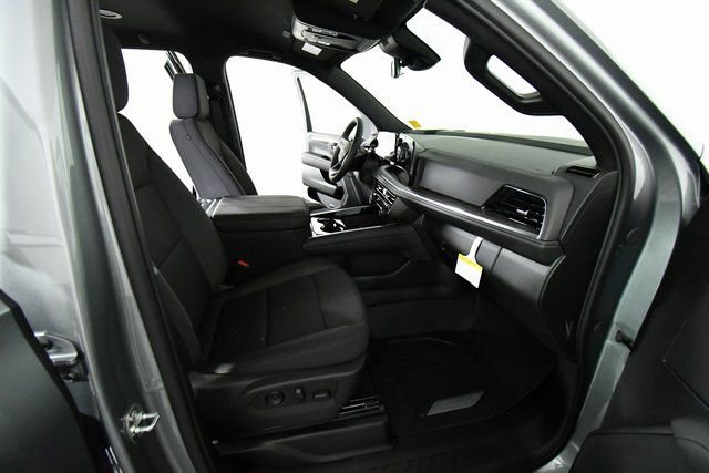 New 2026 Chevrolet Suburban LS AWD/4WD image 22