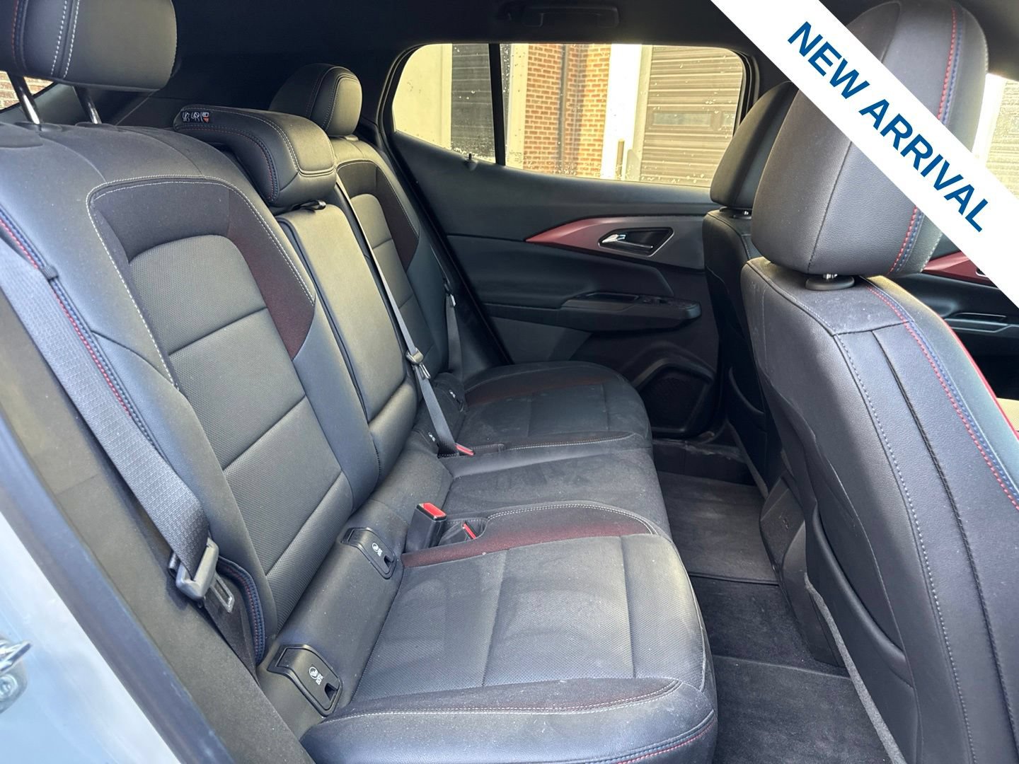 Used 2024 Chevrolet Equinox EV RS FWD image 11