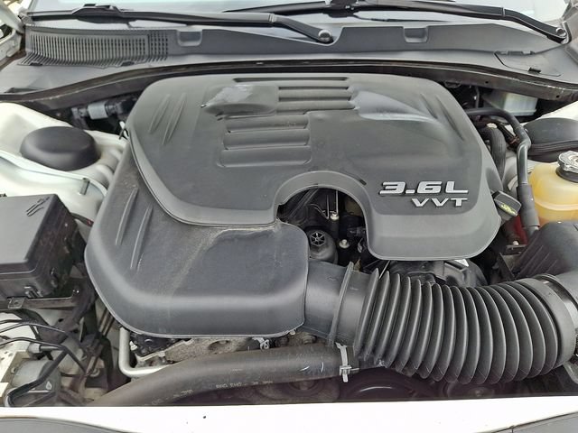 Used 2017 Dodge Charger SXT w/ AWD Plus Group image 29