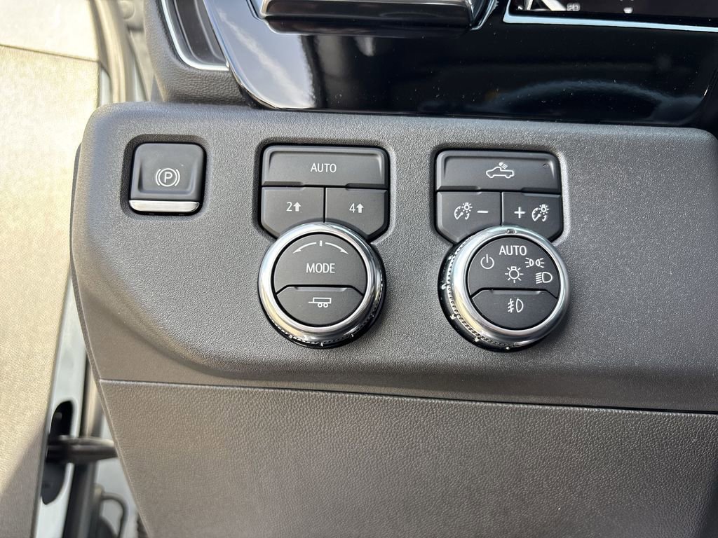 Used 2025 GMC Sierra 1500 Elevation image 18