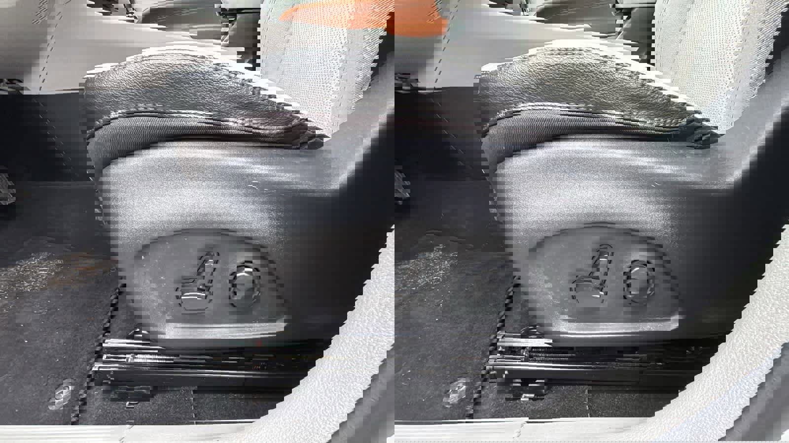 Used 2022 Jeep Compass Limited image 22