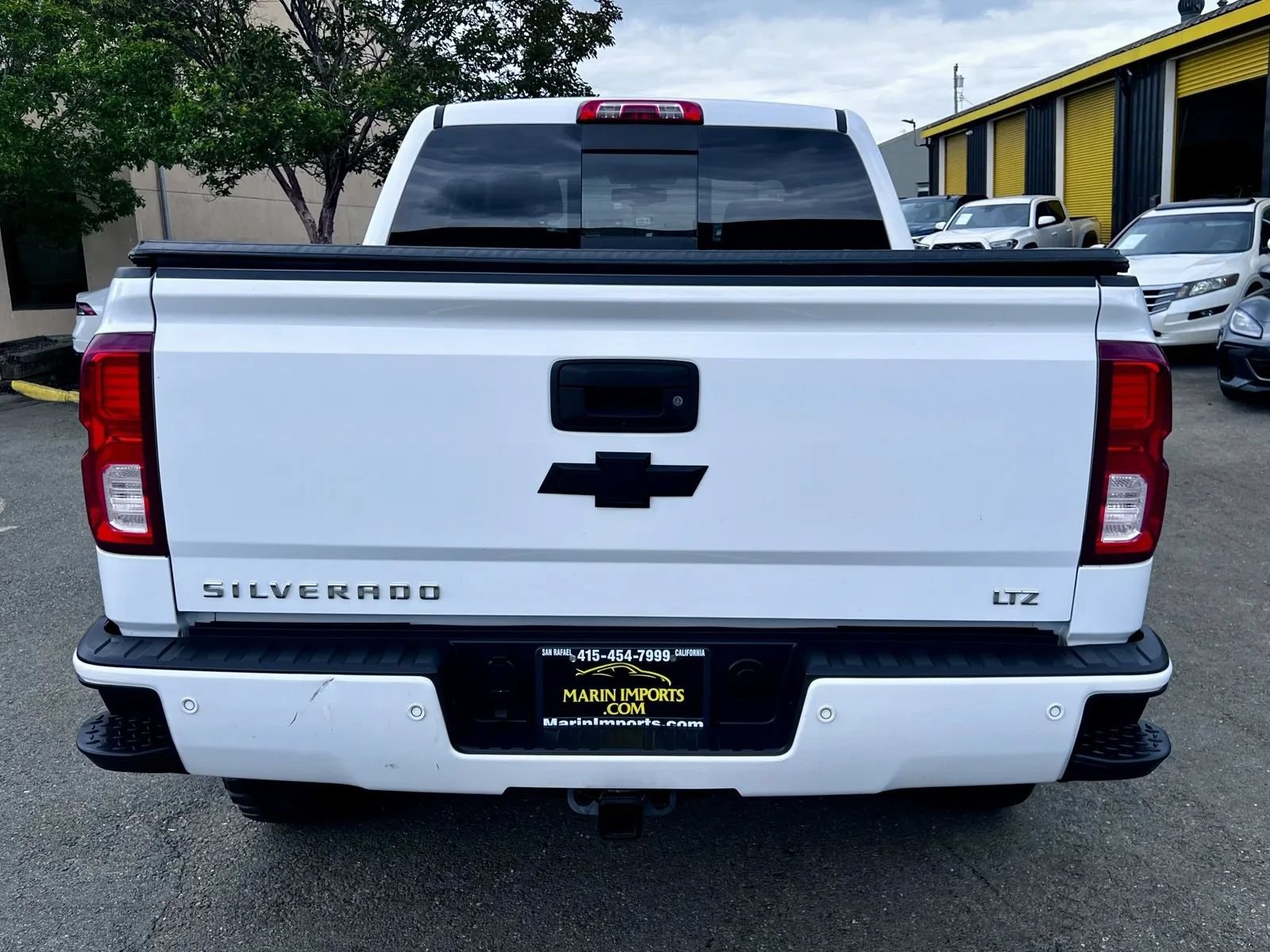 Used 2017 Chevrolet Silverado 1500 LTZ Z71 w/ LTZ Plus Package AWD/4WD image 7