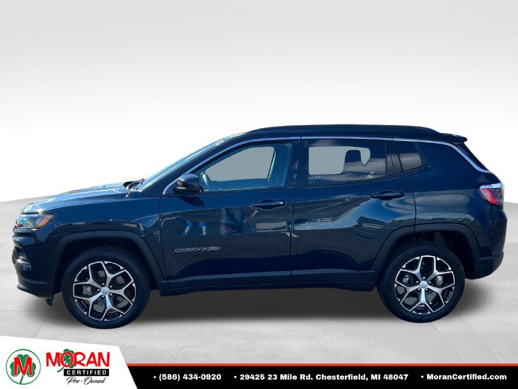 Used 2024 Jeep Compass Limited AWD/4WD image 2