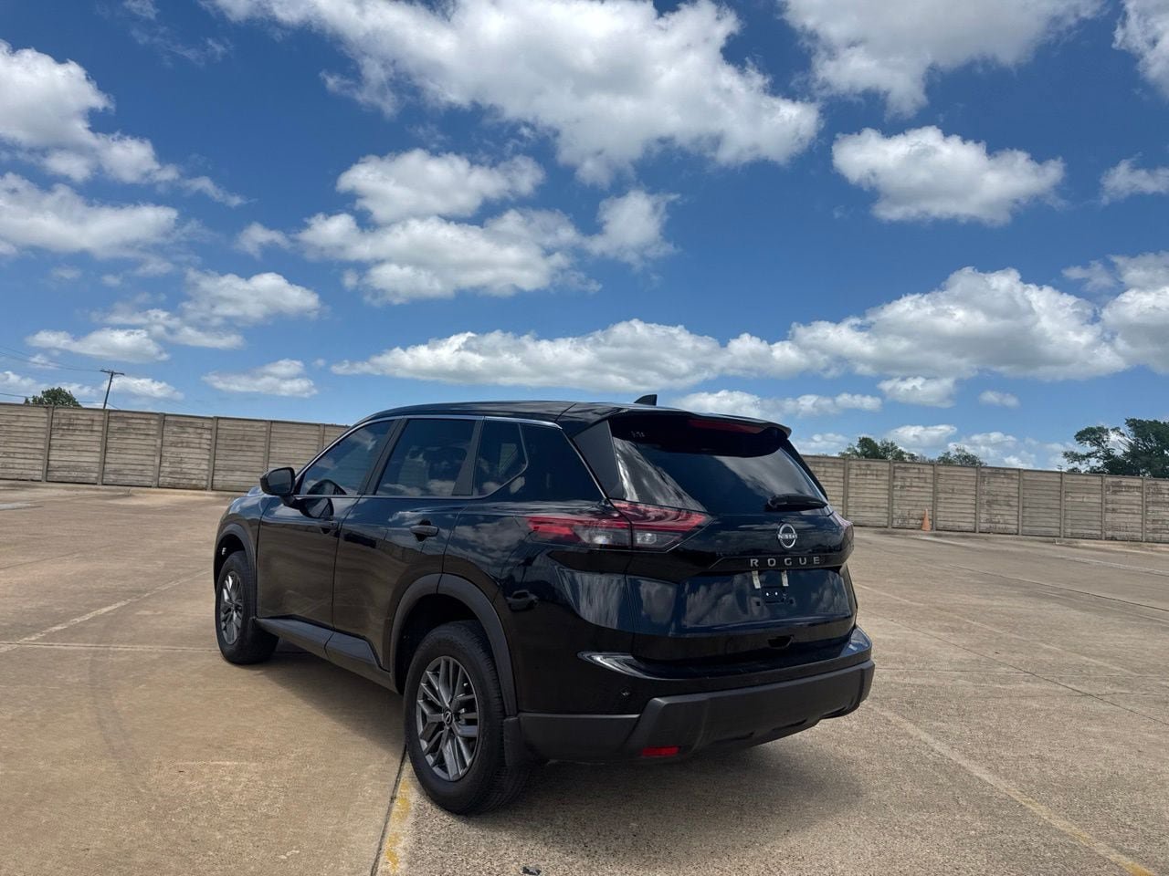 Certified 2026 Nissan Rogue S FWD image 16
