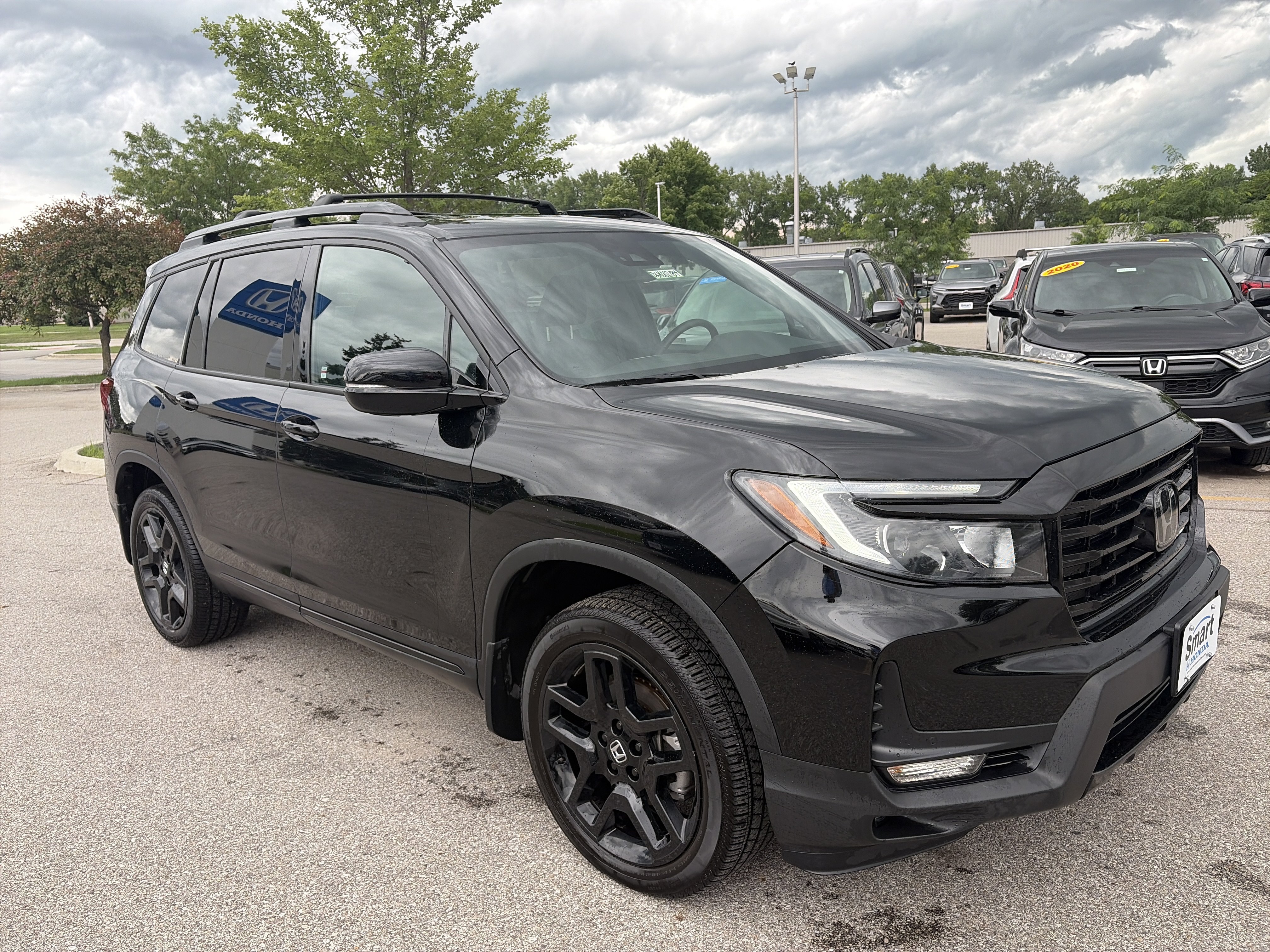 Certified 2024 Honda Passport Black Edition image 4