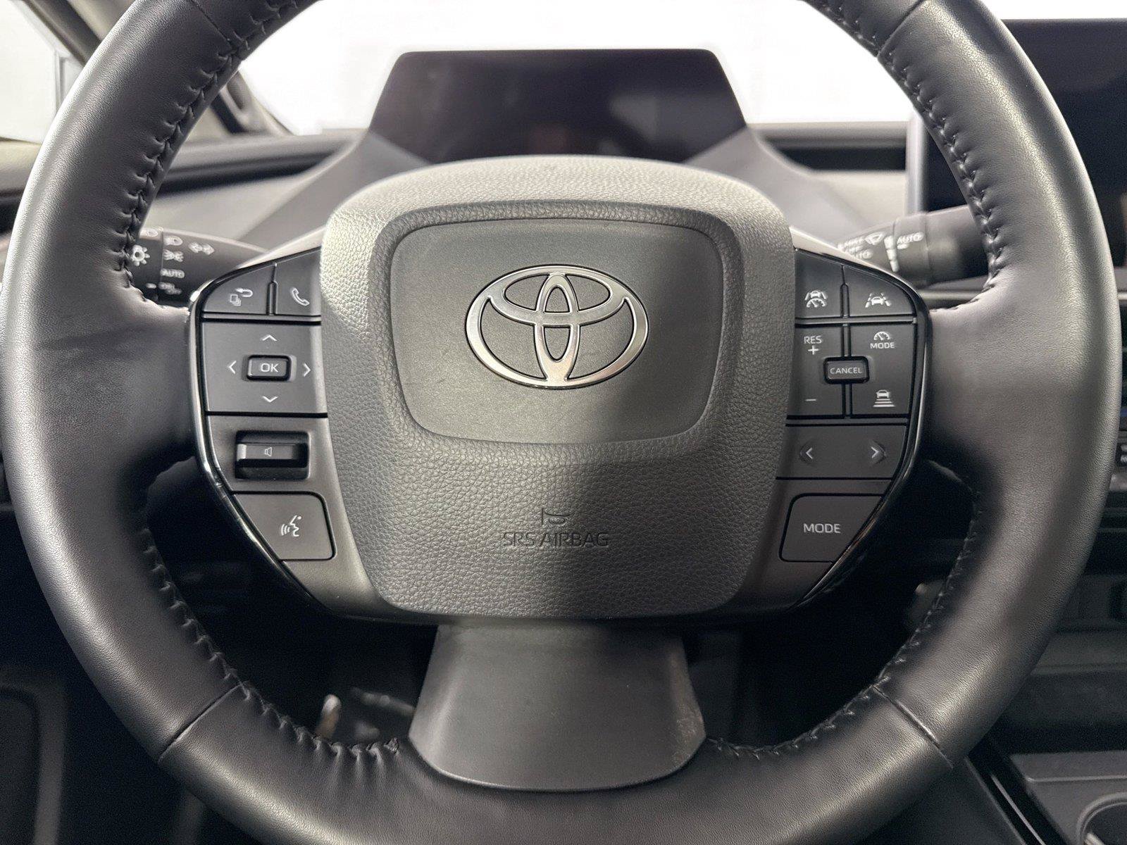 Certified 2024 Toyota Prius Limited w/ Limited Premium Package FWD image 33