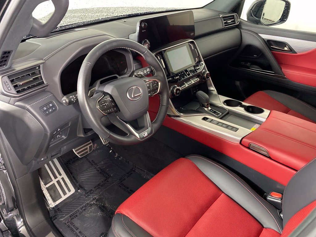 Certified 2026 Lexus LX 700h F Sport AWD/4WD image 11