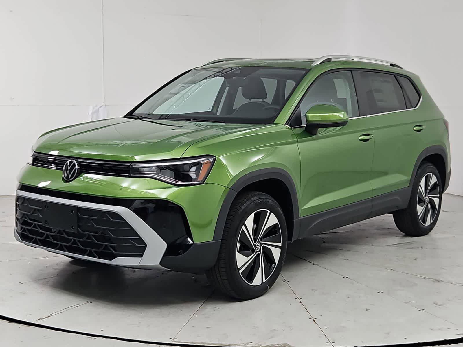 New 2026 Volkswagen Taos SE AWD/4WD video 1