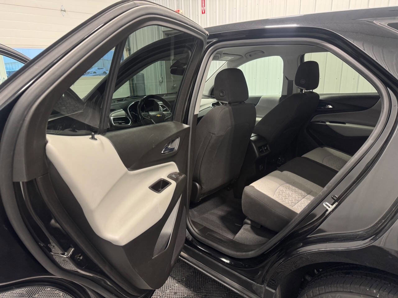 Used 2022 Chevrolet Equinox LT image 13
