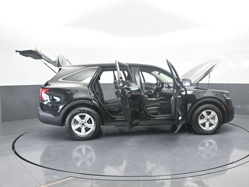 Used 2022 Kia Sorento LX image 70
