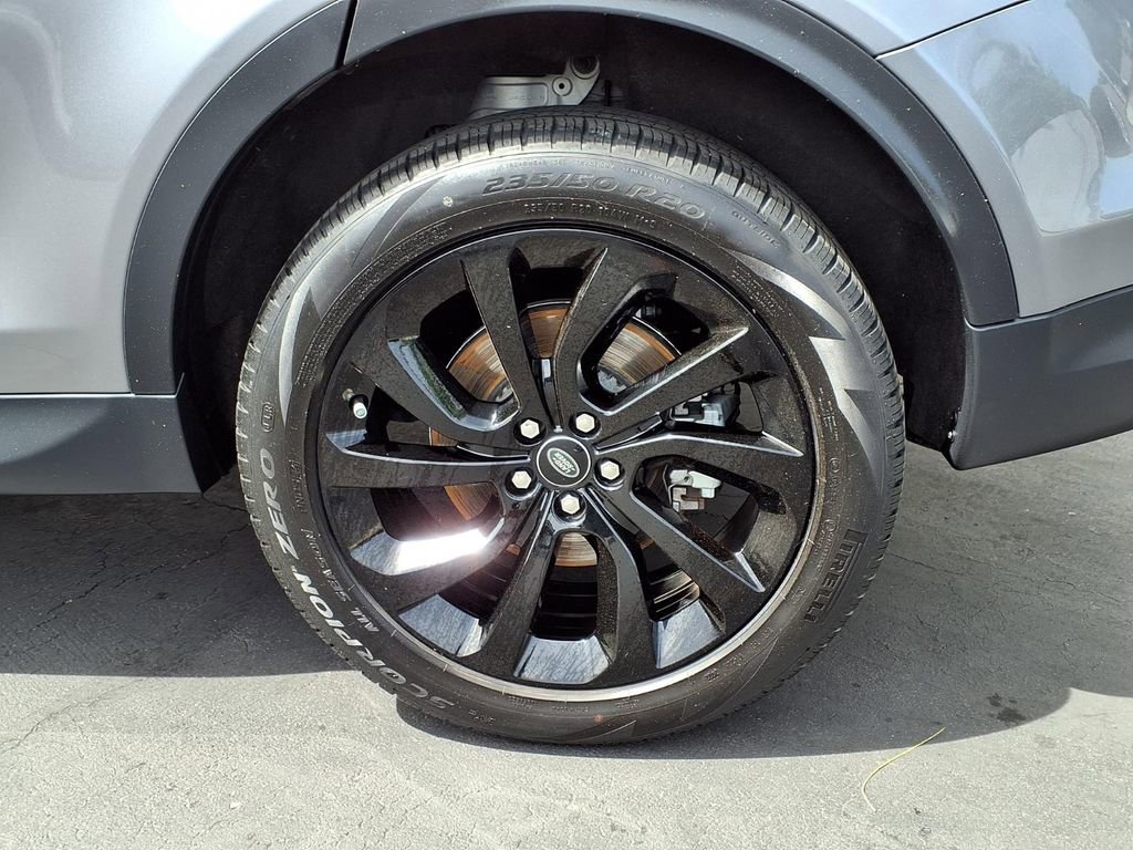 Used 2023 Land Rover Discovery Sport S image 4