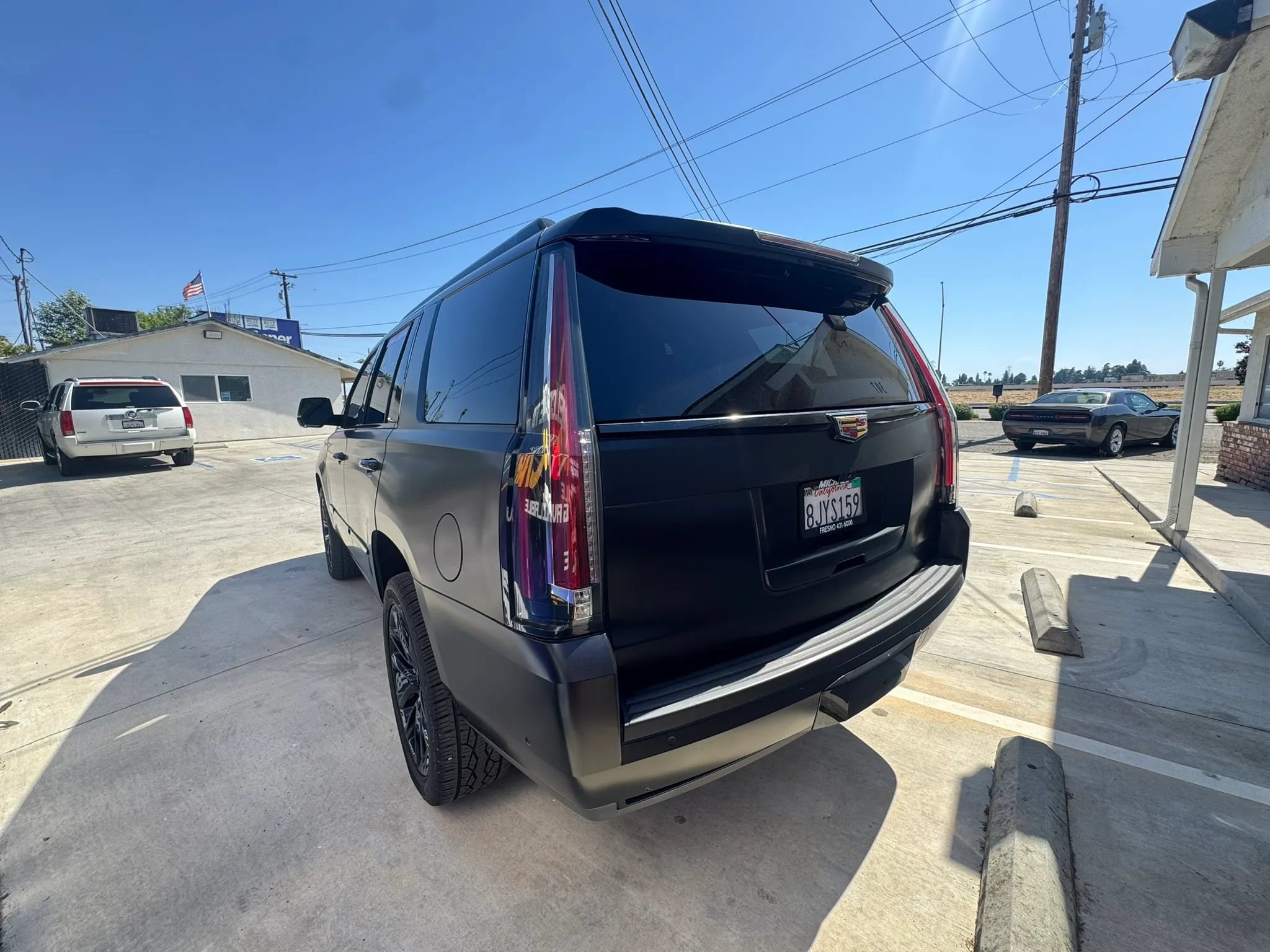 Used 2019 Cadillac Escalade Platinum w/ Escalade Sport Edition AWD/4WD image 5
