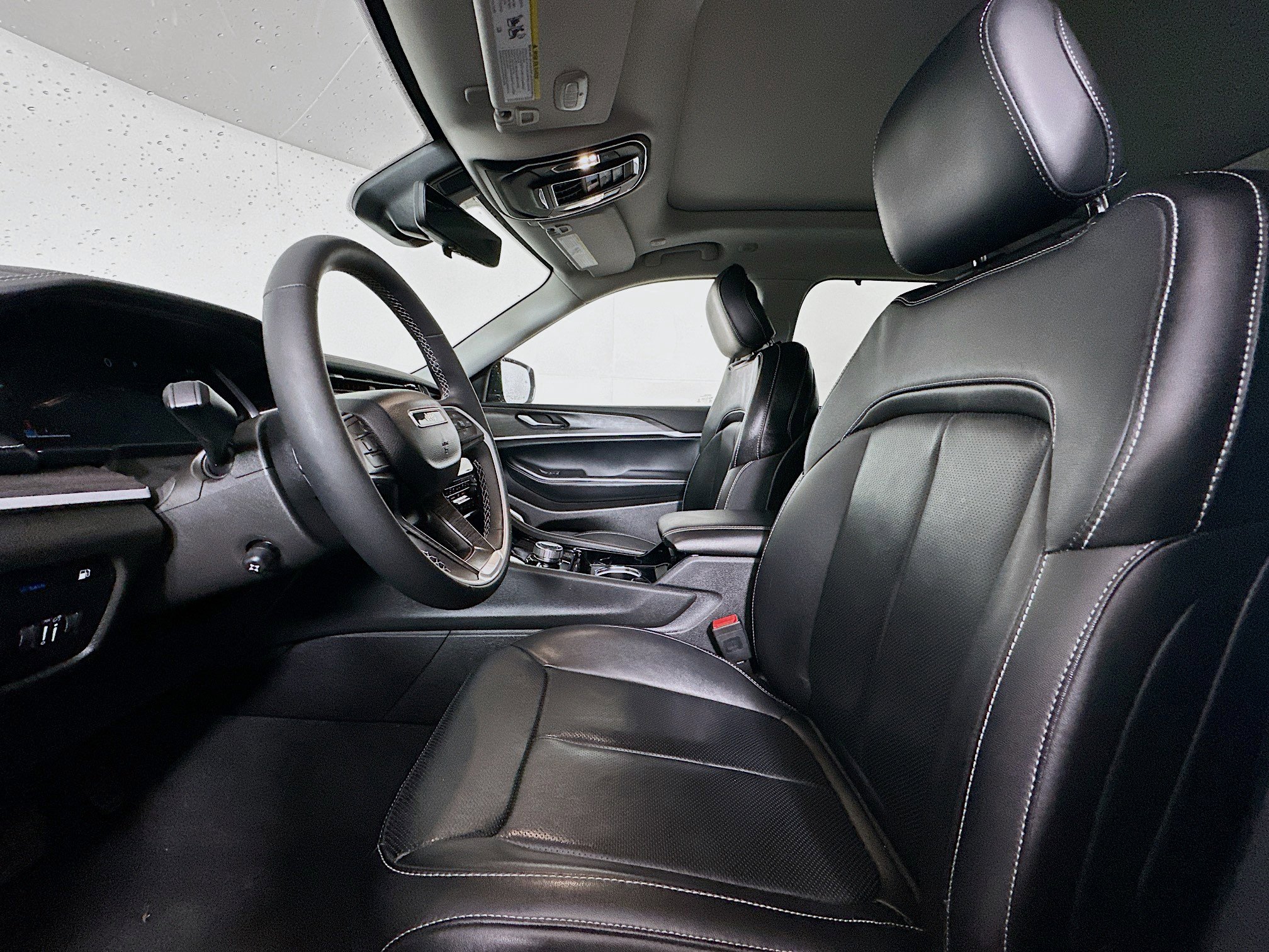 Used 2022 Jeep Grand Cherokee Limited 4xe w/ Luxury Tech Group II image 13