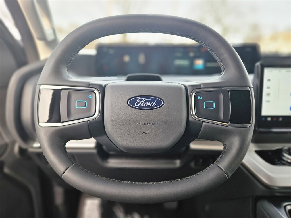 New 2026 Ford Expedition Active image 24