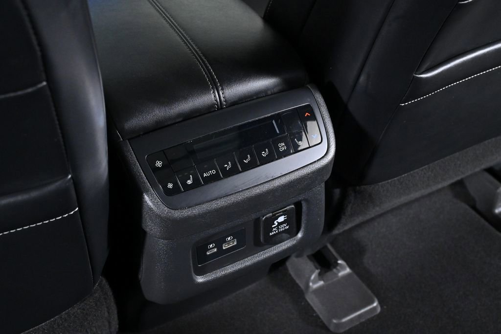Used 2022 Nissan Pathfinder Platinum w/ Cargo Package image 29