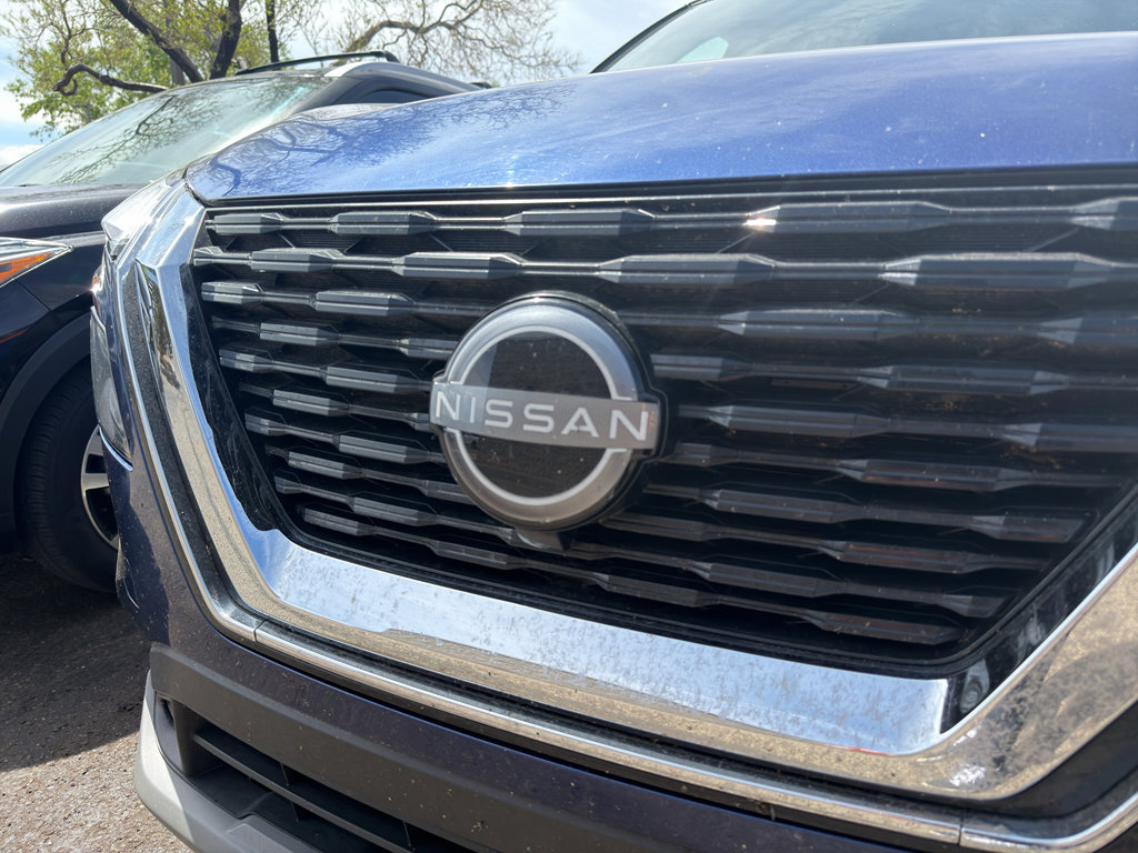 Used 2023 Nissan Rogue S image 12