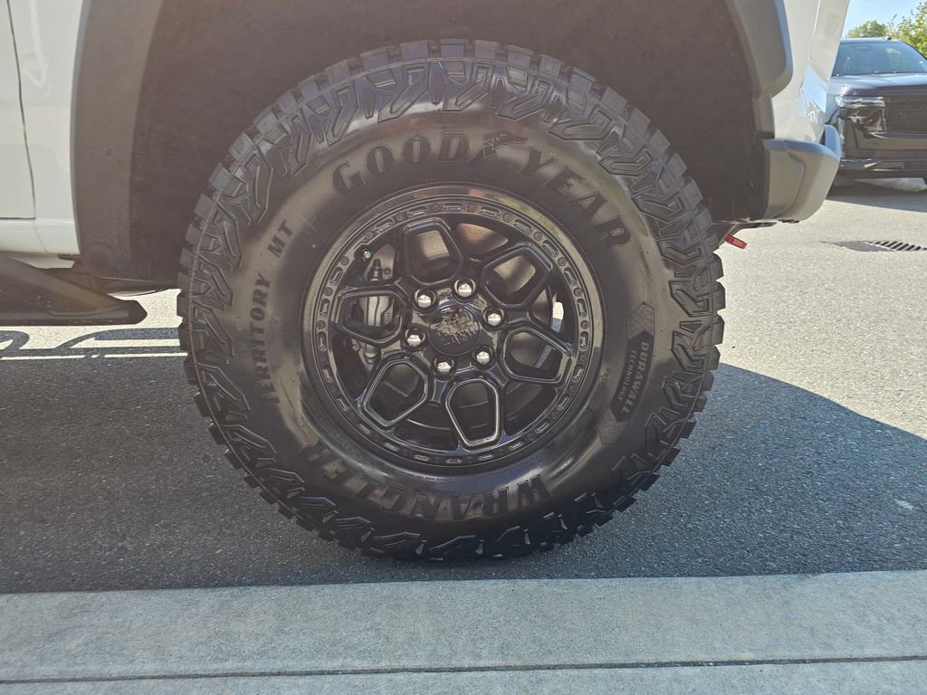New 2026 Chevrolet Colorado ZR2 w/ ZR2 Bison Edition image 9