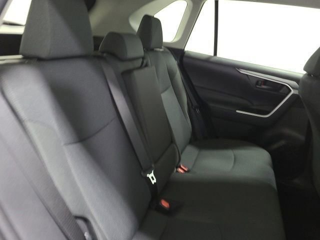 Used 2024 Toyota RAV4 LE AWD/4WD image 17