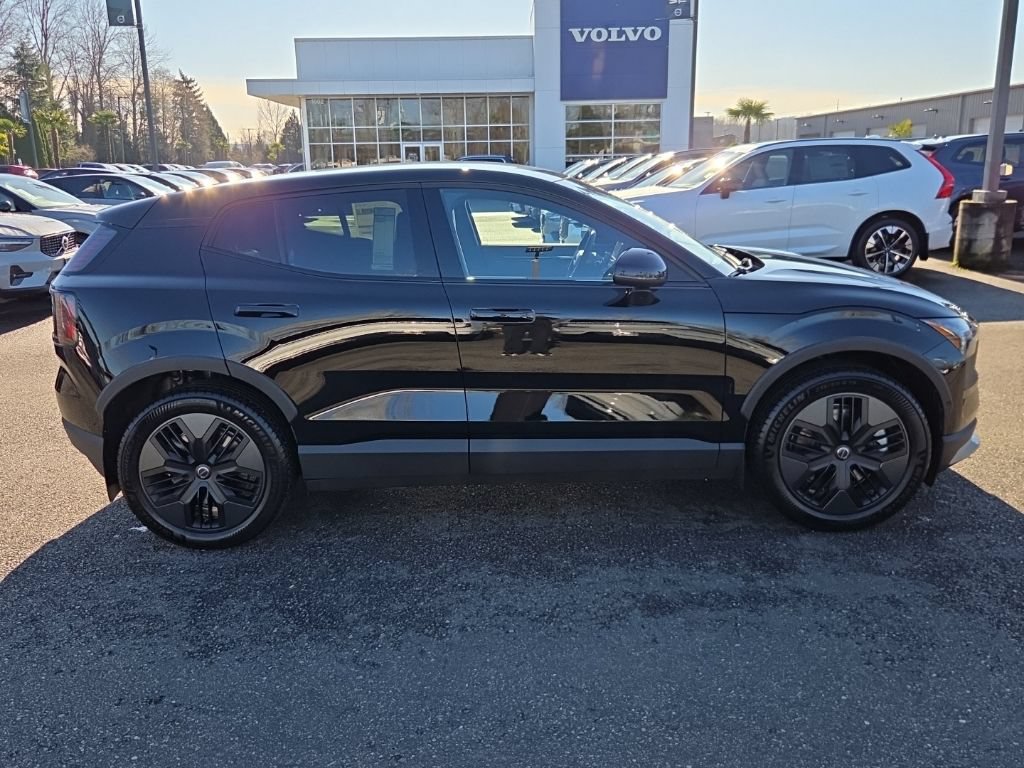 New 2026 Volvo EX30 Cross Country Ultra w/ Protection Package Premier AWD/4WD image 9