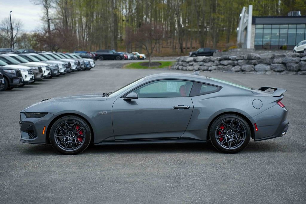 Used 2025 Ford Mustang GT w/ GT Performance Package RWD image 8