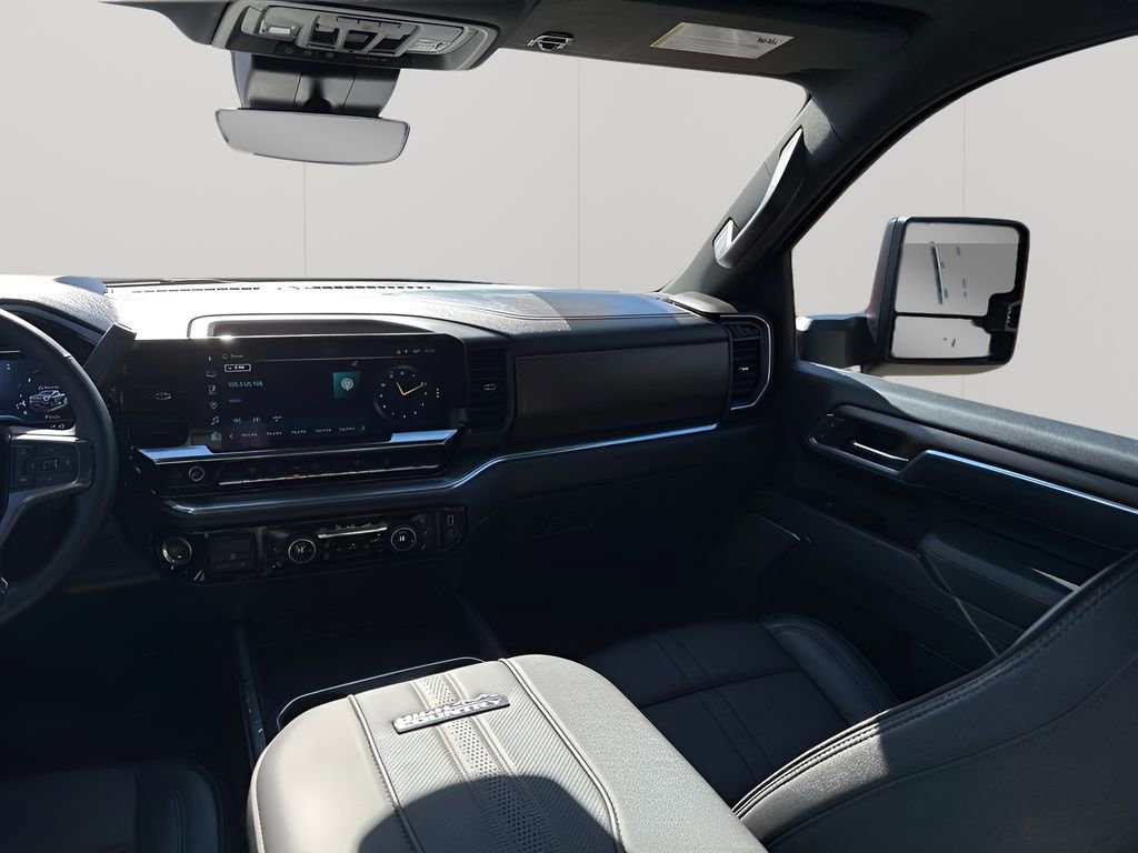 Used 2025 Chevrolet Silverado 2500 High Country w/ High Country Premium Package image 24