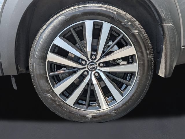 Certified 2023 Nissan Pathfinder Platinum AWD/4WD image 11