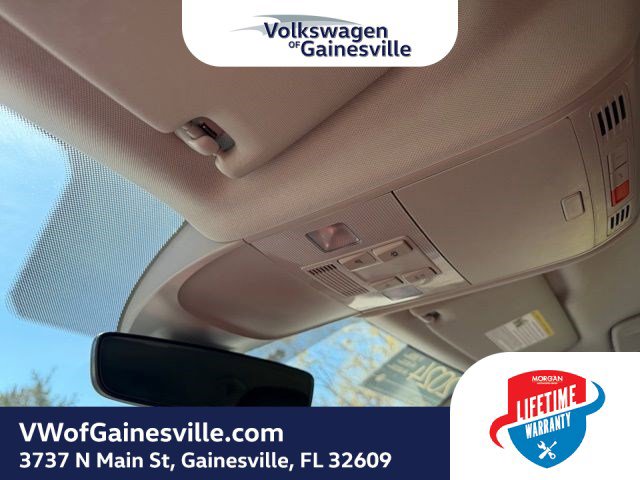 Certified 2024 Volkswagen Taos SE image 27