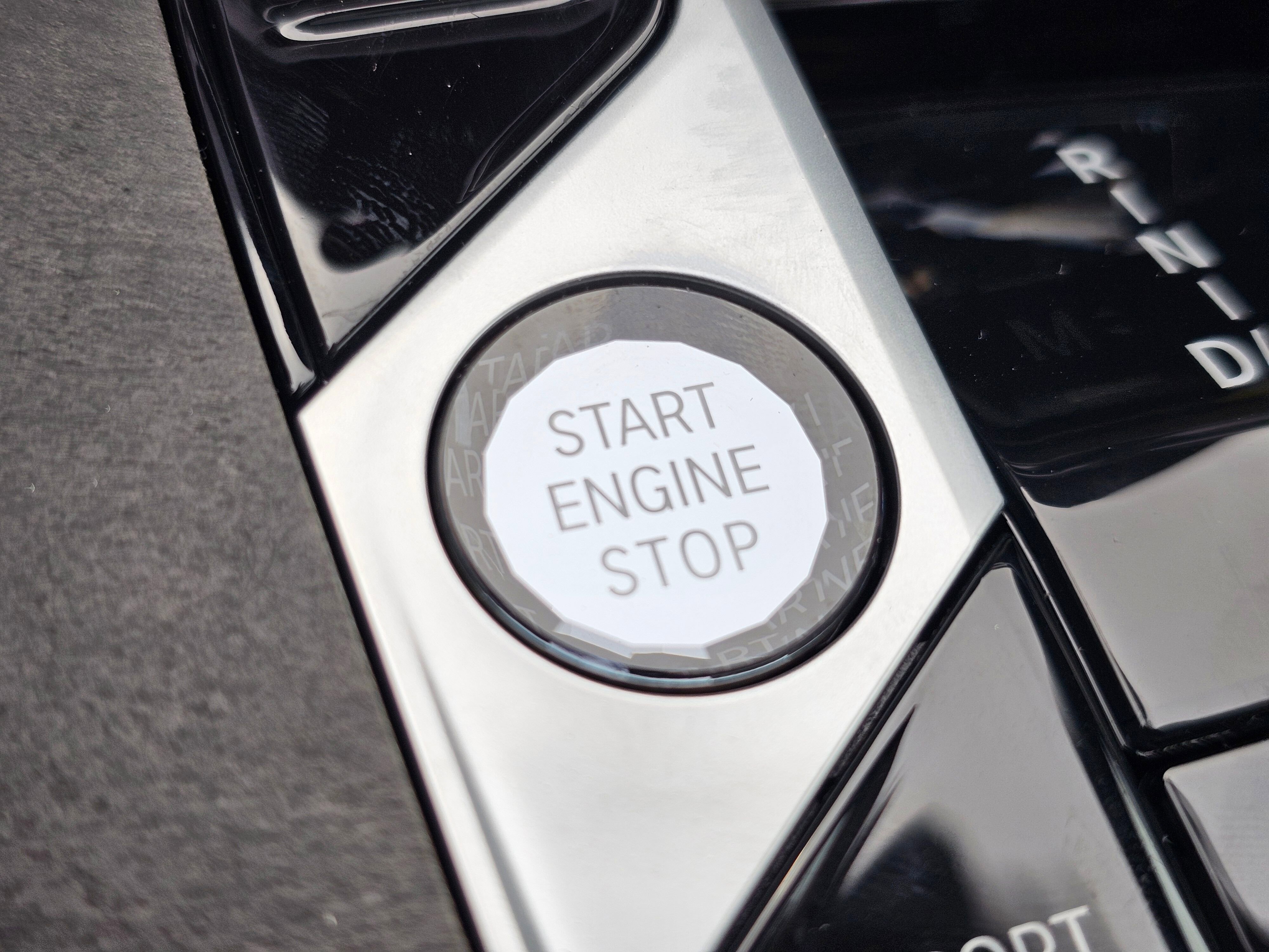 New 2026 BMW X5 xDrive40i w/ Executive Package image 21