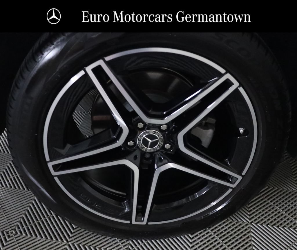 Used 2025 Mercedes-Benz GLS 450 4MATIC w/ AMG Line Exterior image 7