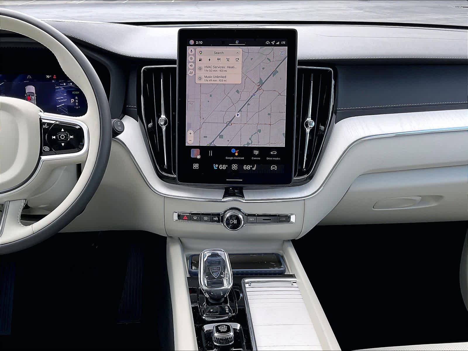 New 2026 Volvo XC60 T8 Ultra w/ Climate Package PRO AWD/4WD image 9