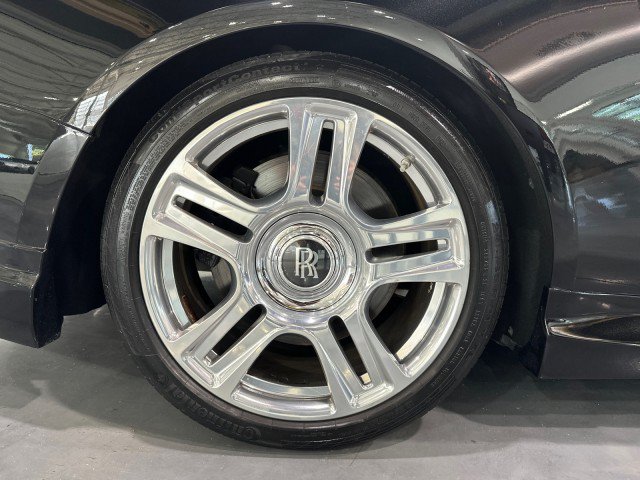 Used 2015 Rolls-Royce Wraith RWD image 9