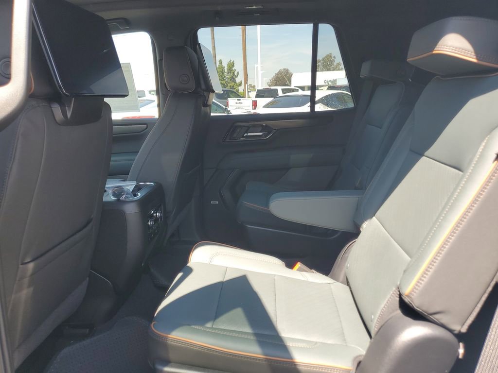 New 2026 GMC Yukon AT4 w/ AT4 Premium Plus Package AWD/4WD image 7