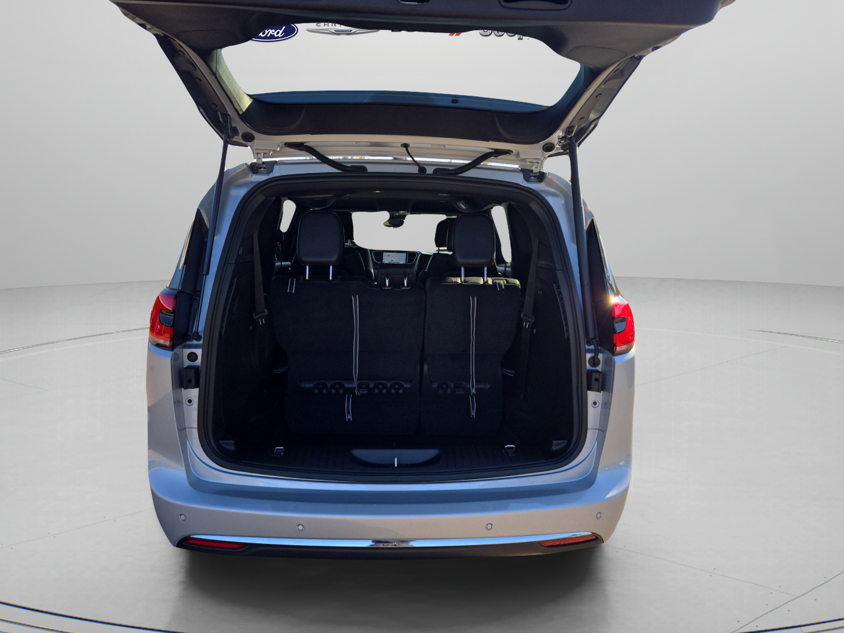 New 2026 Chrysler Pacifica Select FWD image 26