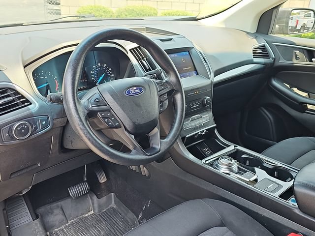 Used 2020 Ford Edge SE FWD image 16