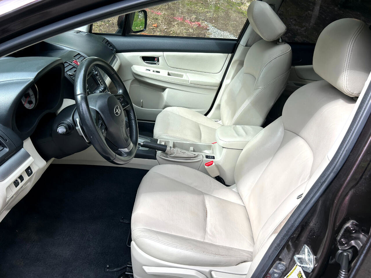 Used 2013 Subaru Impreza 2.0i Limited image 9