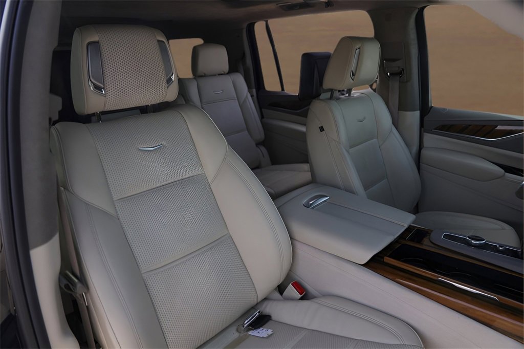 Certified 2024 Cadillac Escalade ESV Sport Platinum w/ LPO, Floor Liner Package image 34