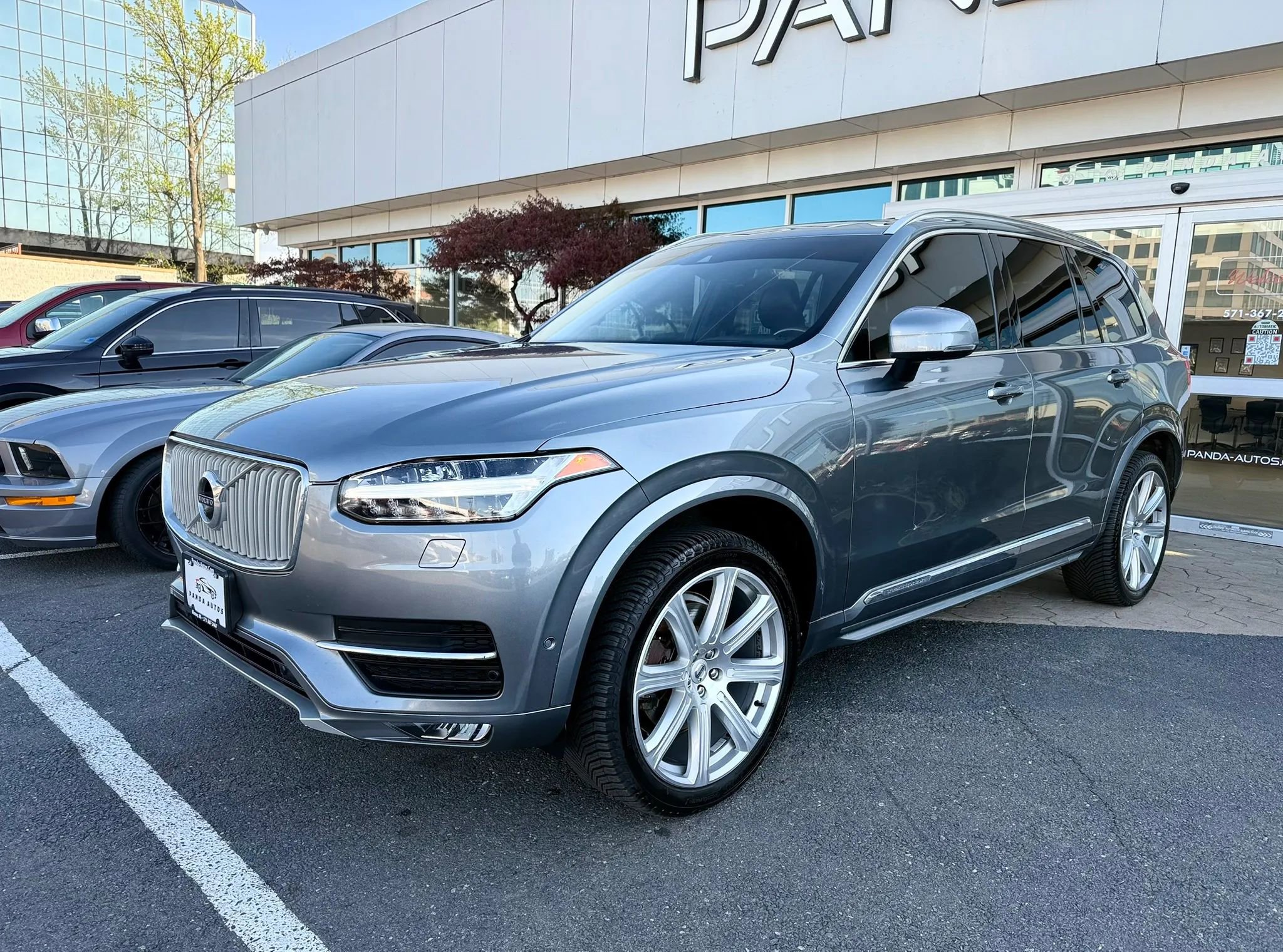 Used 2018 Volvo XC90 T6 Inscription w/ Convenience Package image 3
