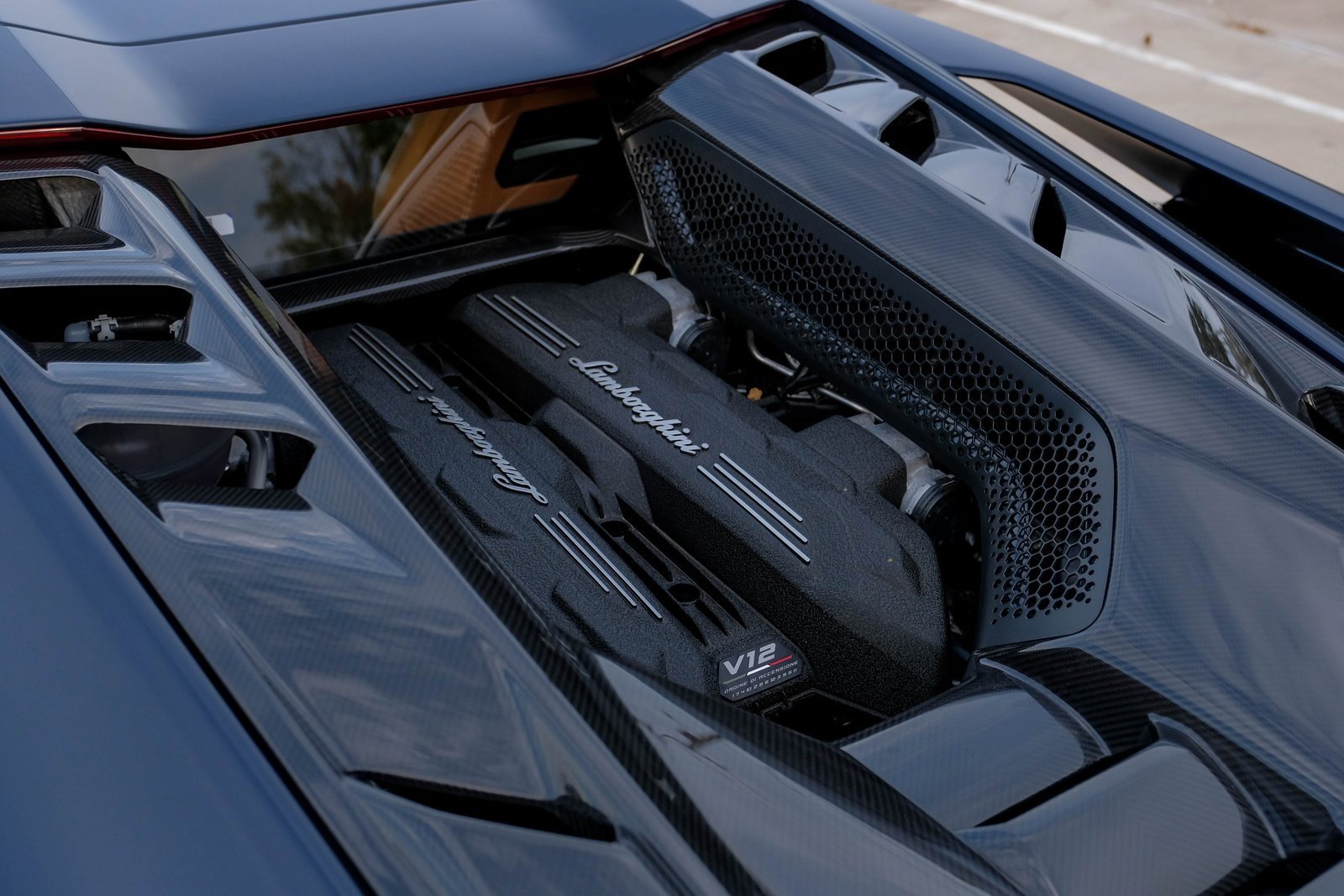 Used 2025 Lamborghini Revuelto image 56