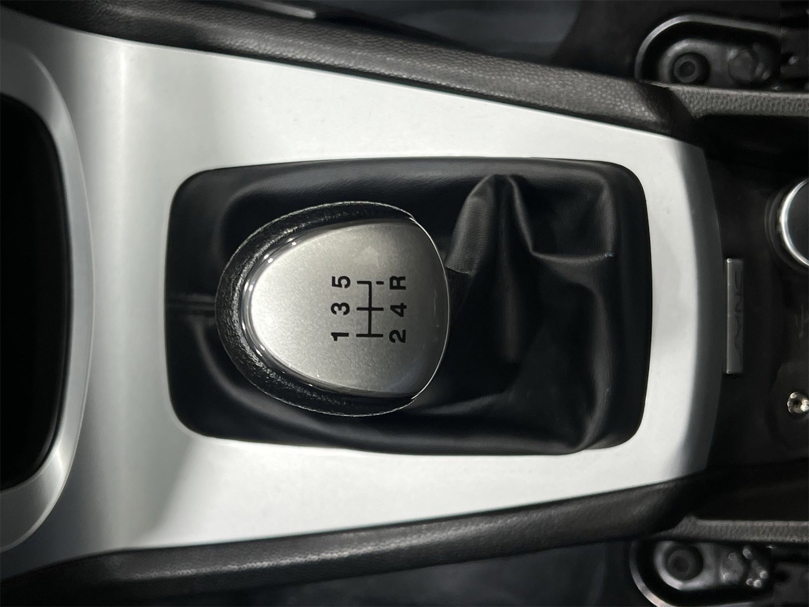 Used 2019 Ford Fiesta SE image 19