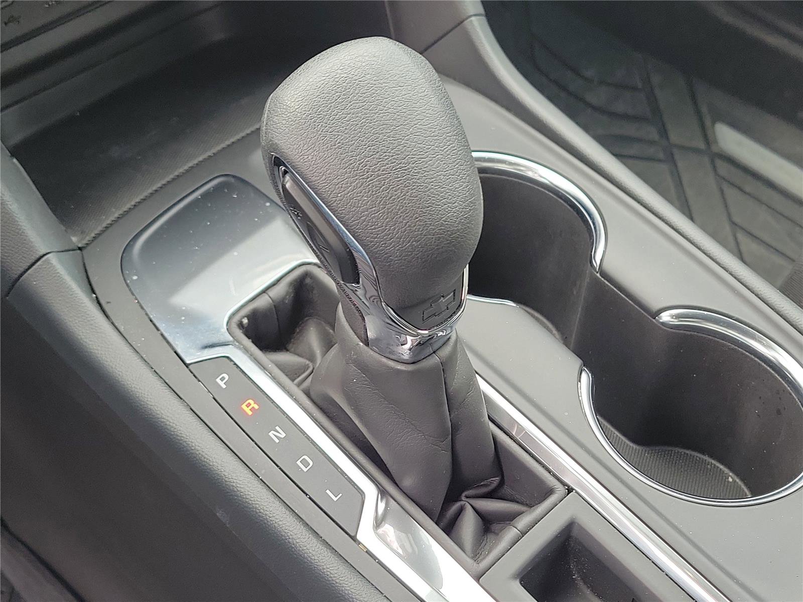 Used 2024 Chevrolet Equinox LS w/ LS Convenience Package image 29