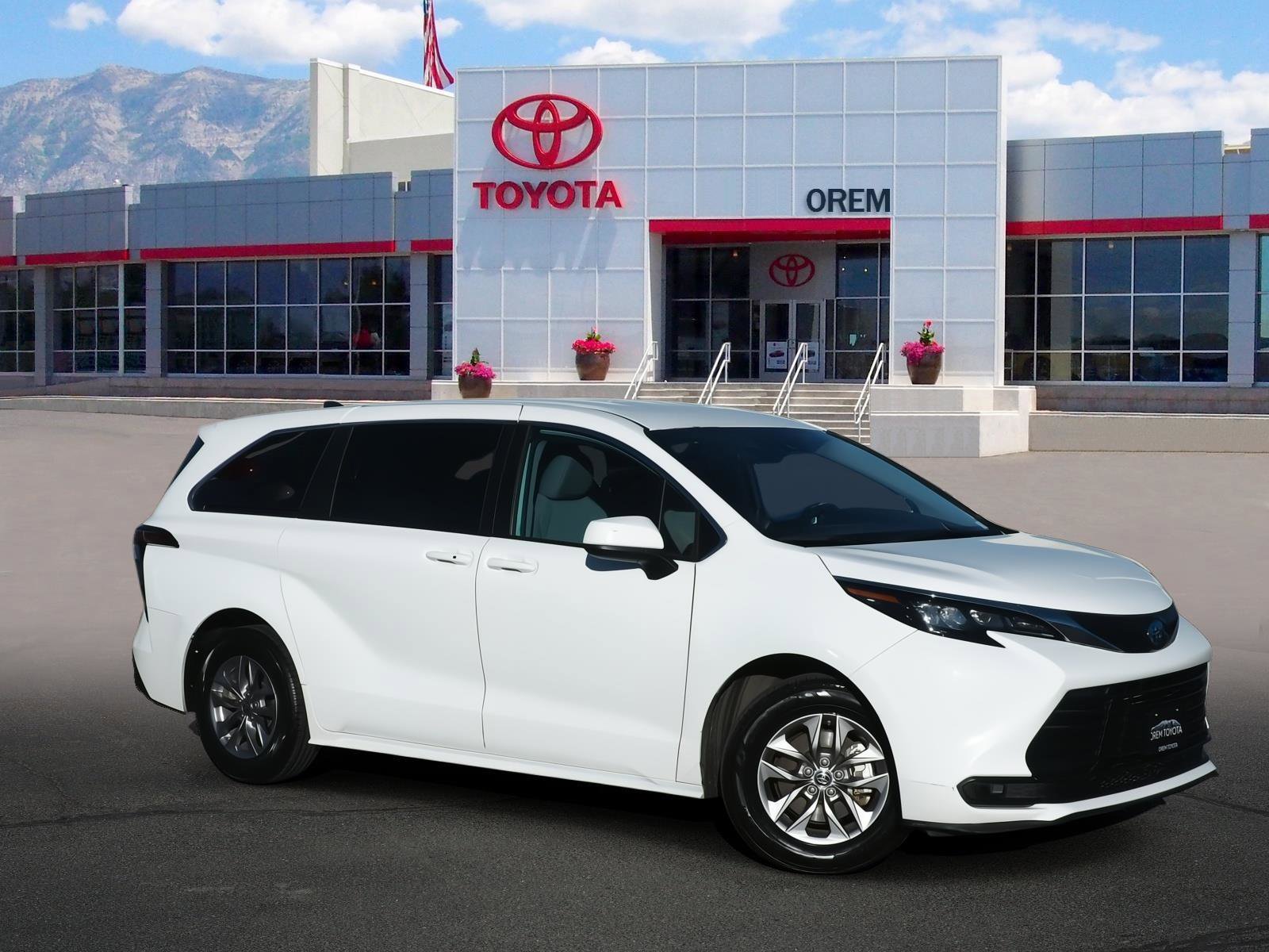 Used 2024 Toyota Sienna LE