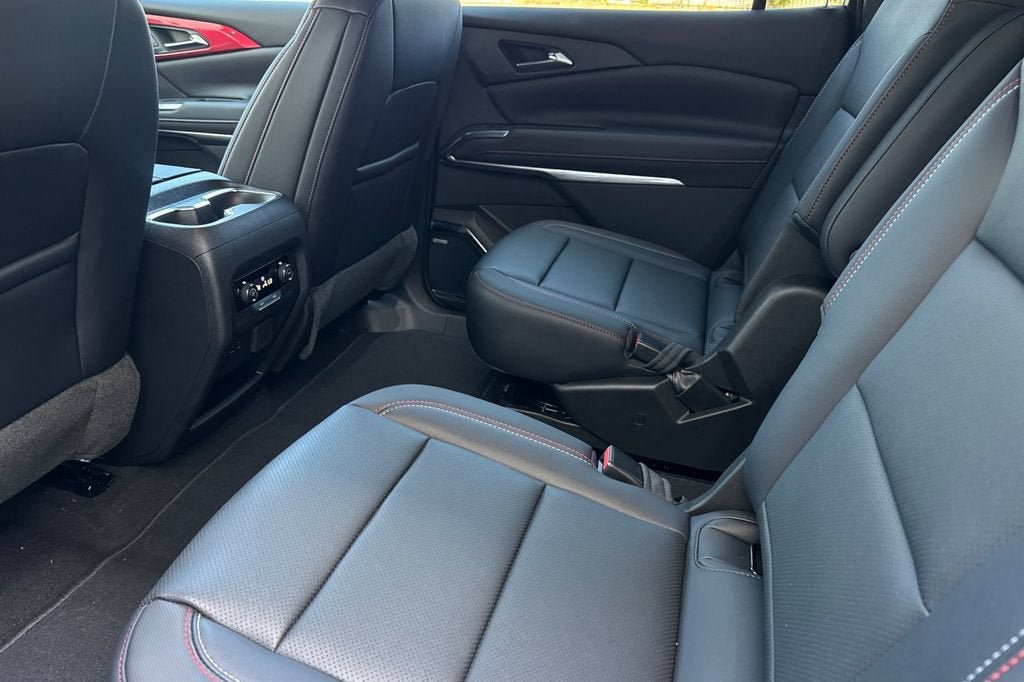 New 2026 Chevrolet Traverse Z71 w/ Enhanced Driving Package AWD/4WD image 12