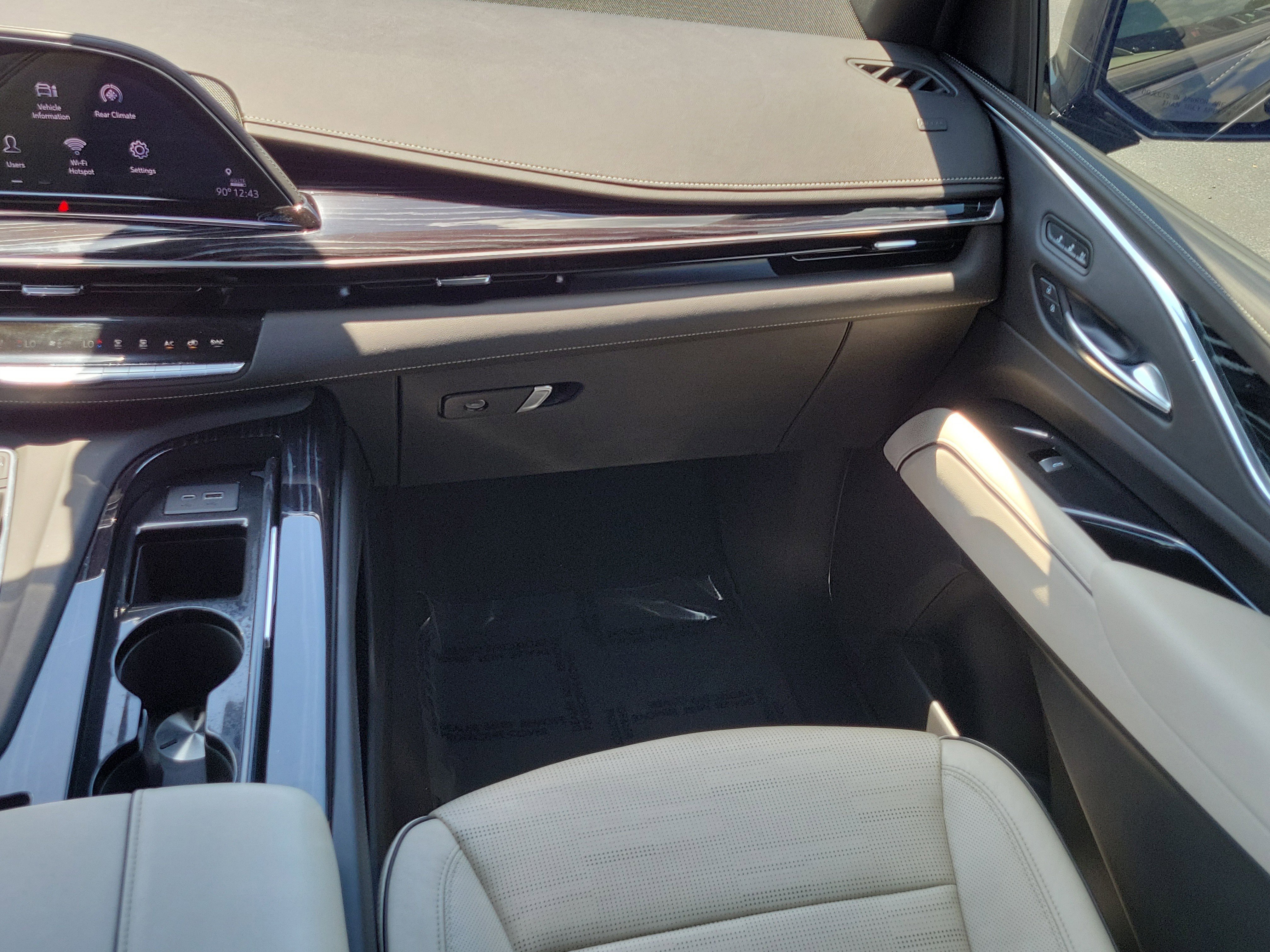 Used 2021 Cadillac Escalade Sport RWD image 18
